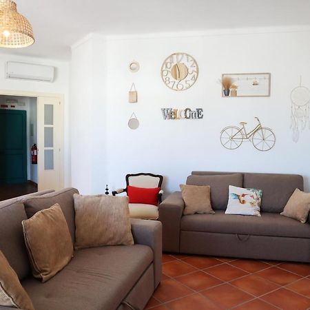 M&L Beach House Alvor Bagian luar foto